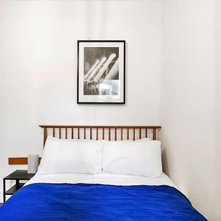2 Bed Garden Flat Leyton Village Лондон Екстериор снимка